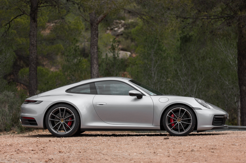 Illustration for article titled The 2020 Porsche 911 Is Truly a GT Car That Can Do It All